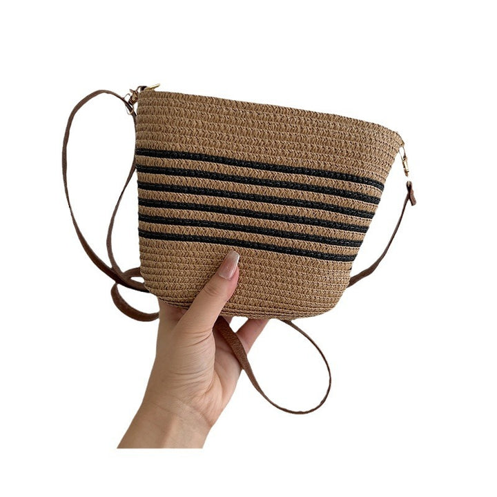 Handcrafted Straw Bag with Modern Design Bowlift