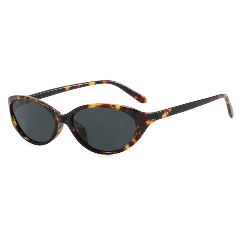Women's Cat-Eye Sunglasses with stylish design and protective UV filter Bowlift