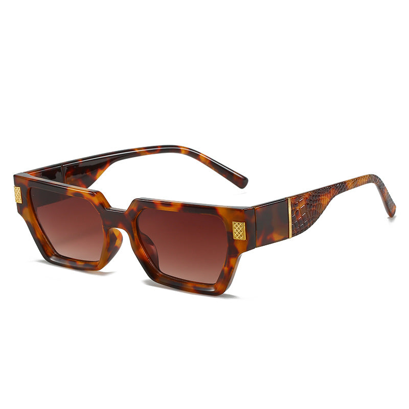 Ladies fashionable sunglasses with unique geometric frame and luxurious details Bowlift