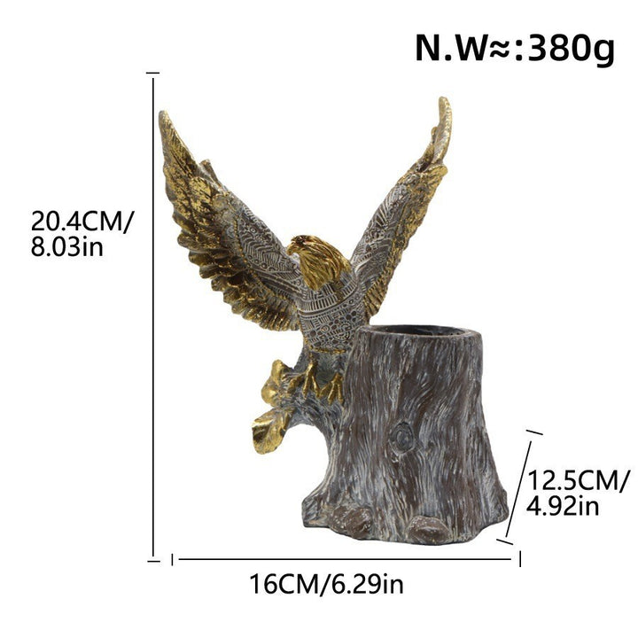Elegant garden figure with eagle on tree trunk Bowlift
