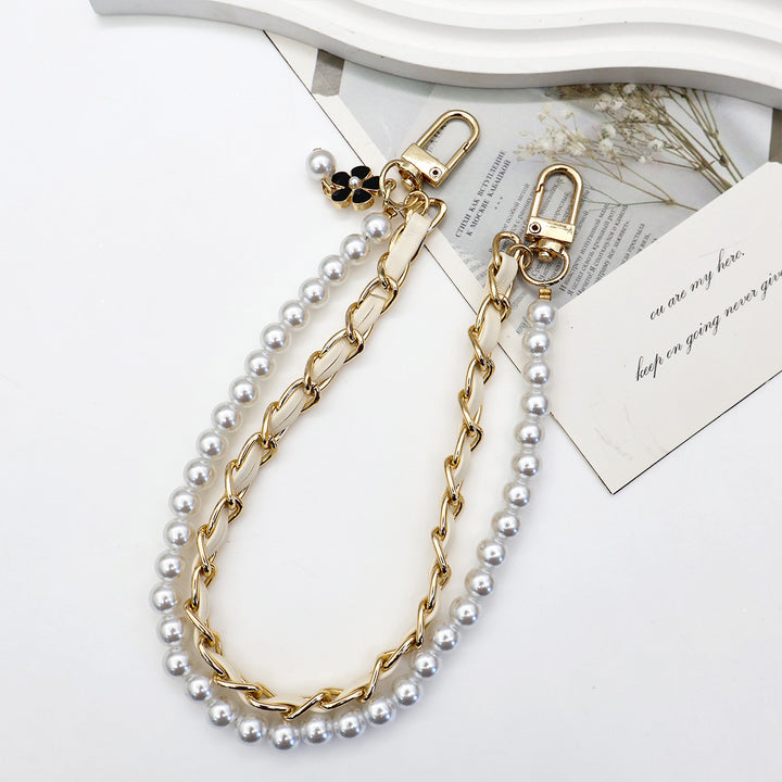 Stylish Pearl-Embellished Eyewear Chain Bowlift