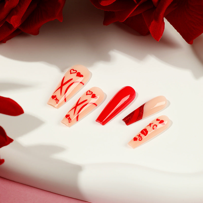 Artful Nail Extensions in Romantic Design Bowlift