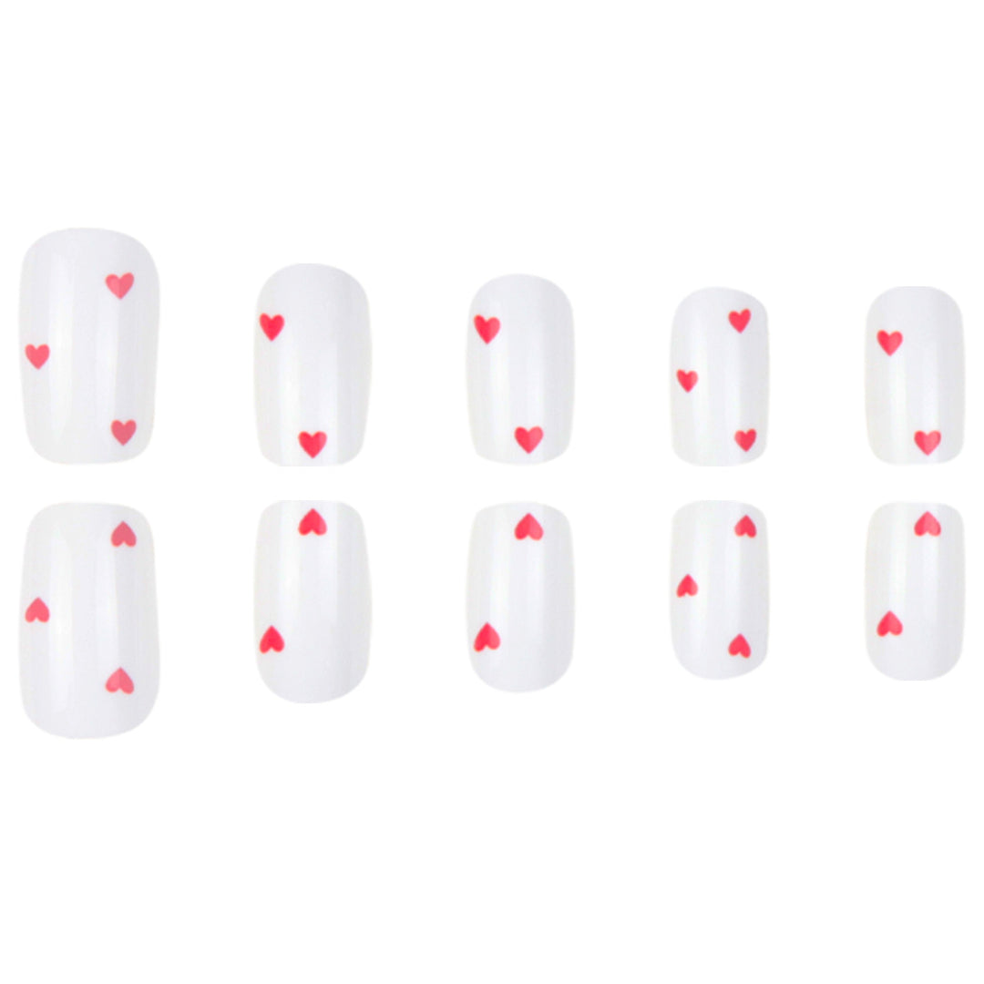 Heart-Designed Press-On Nails Bowlift