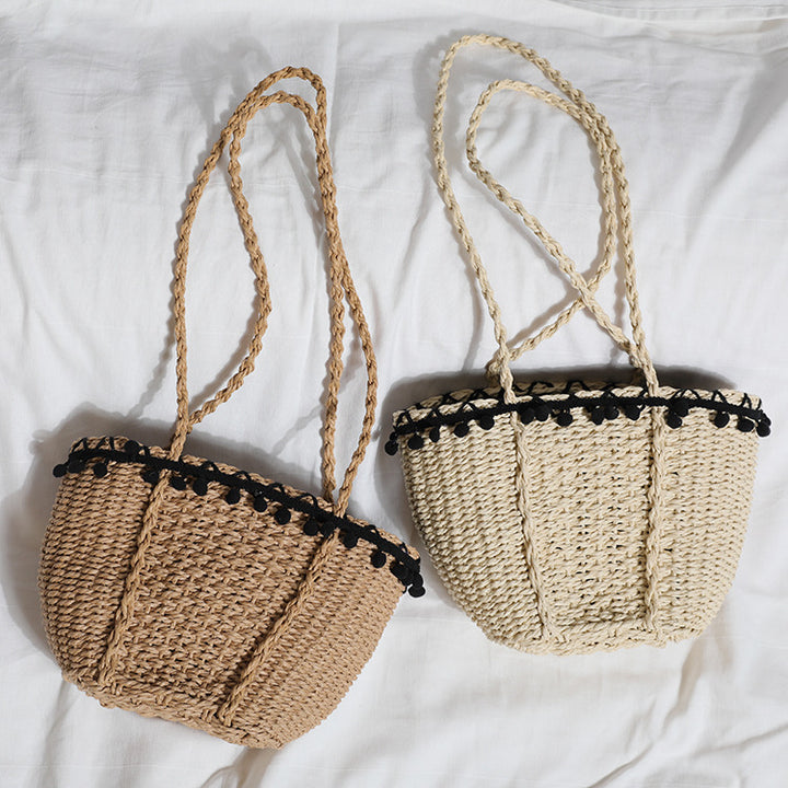 Delicate beach bag with pompons Bowlift