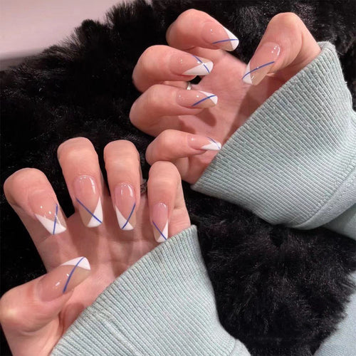 Elegant and Fashionable Nail Art Bowlift