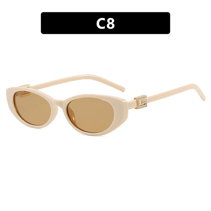 Women's cat-eye sunglasses with elegant metal frame and protective UV filter Bowlift