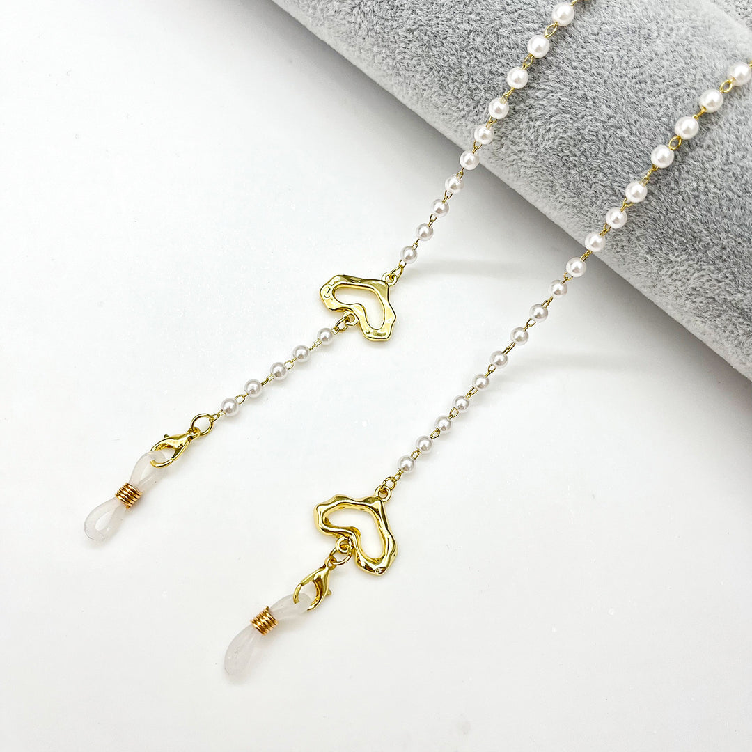 Heart-Shaped Beaded Eyewear Chain Bowlift