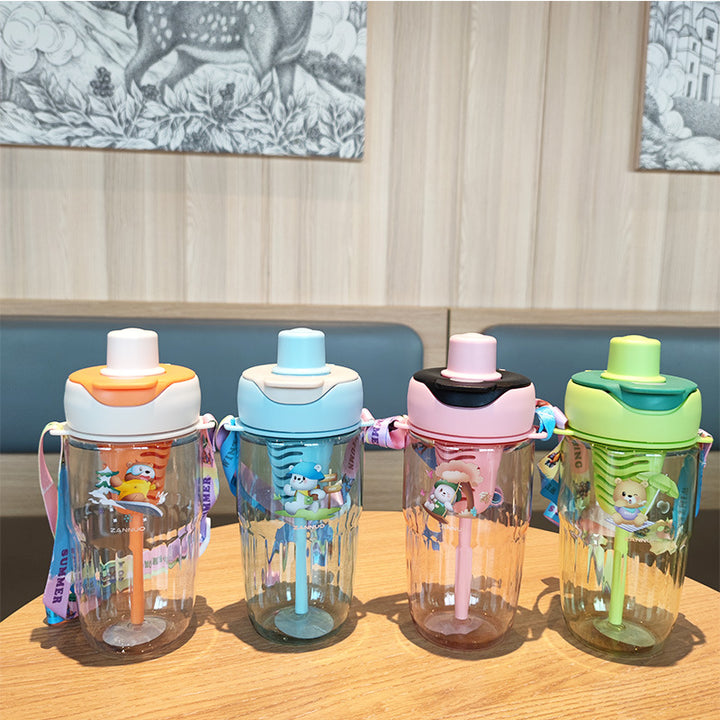 Ladies playful water bottle with removable straw Bowlift