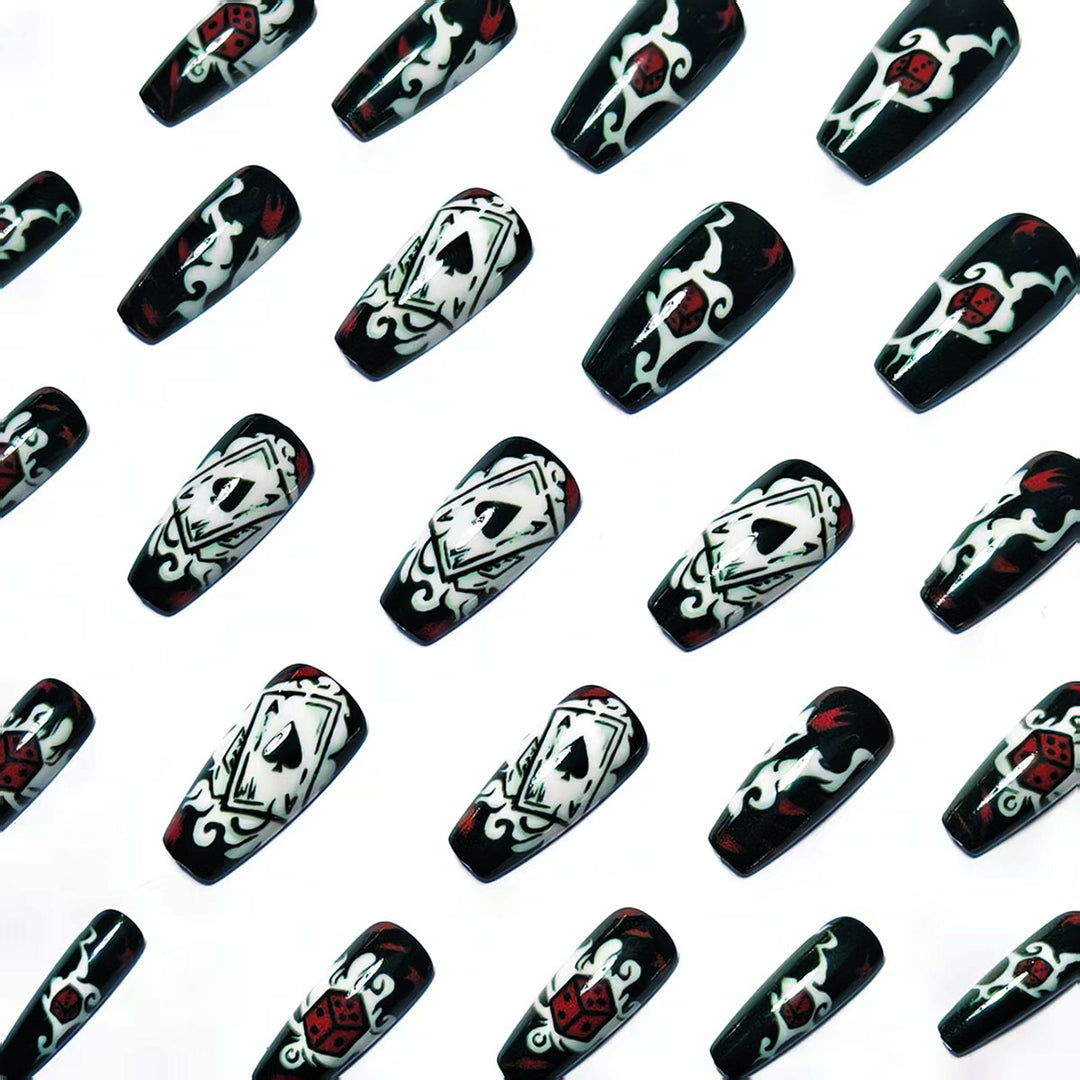 Artificial nails with playing cards and dice motif Bowlift