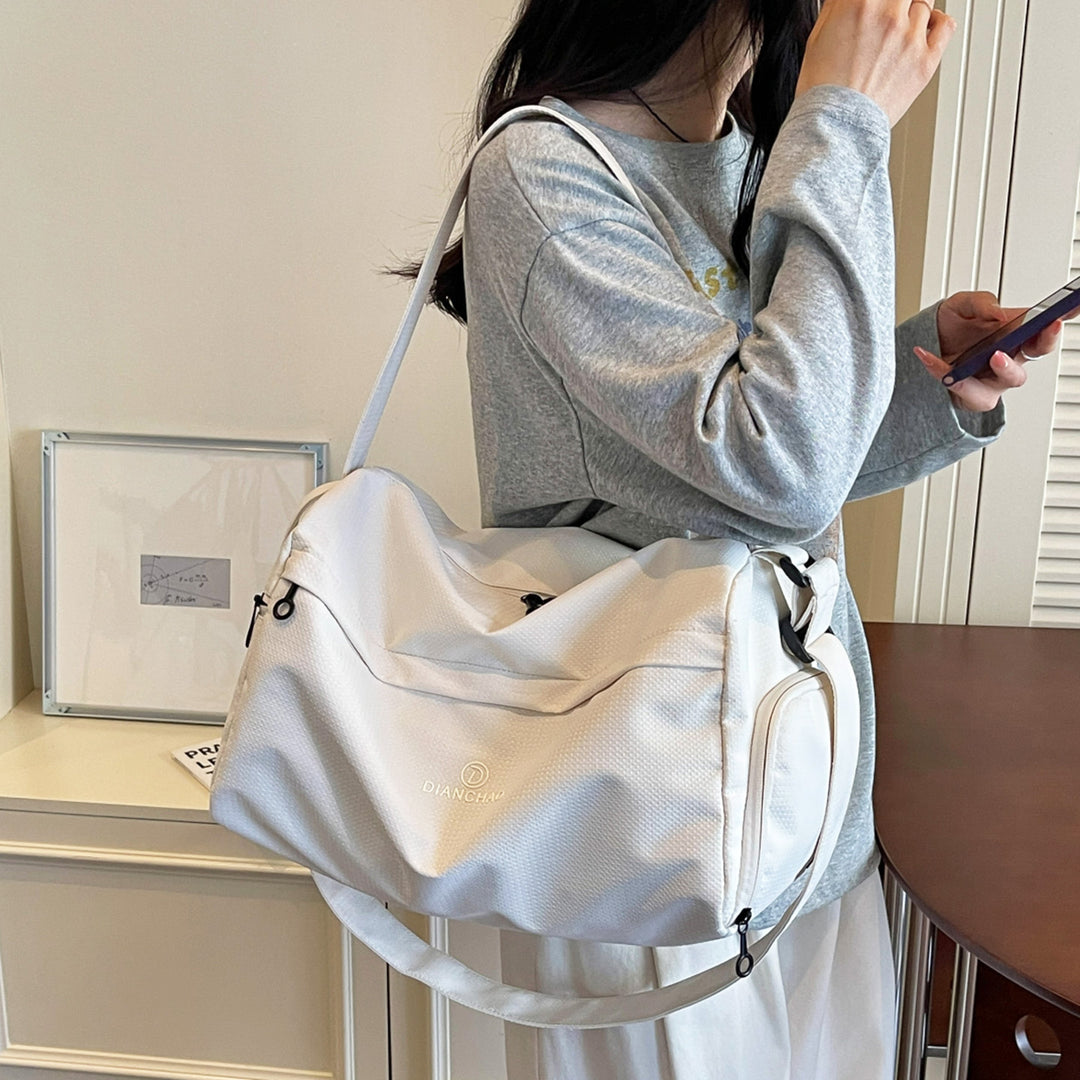 Spacious Utility Gym Bag Bowlift