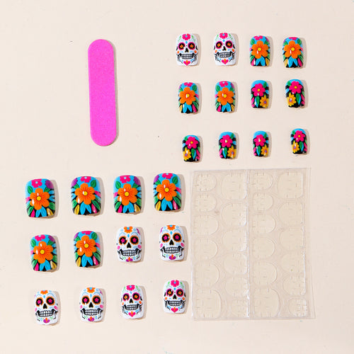 Artistic Themed Nail Art Extensions Bowlift