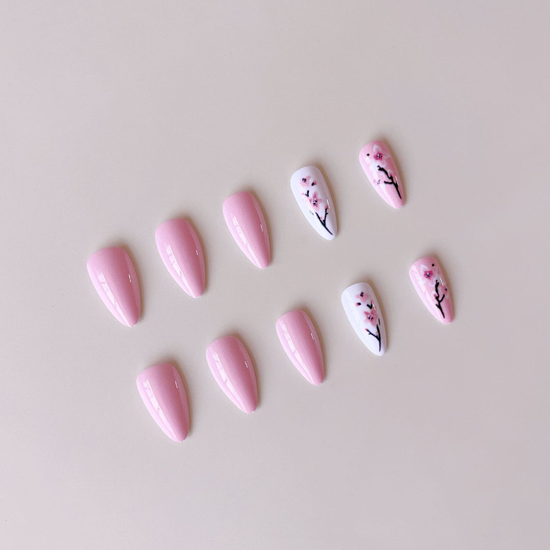 Nail art set with floral 3D decorations Bowlift
