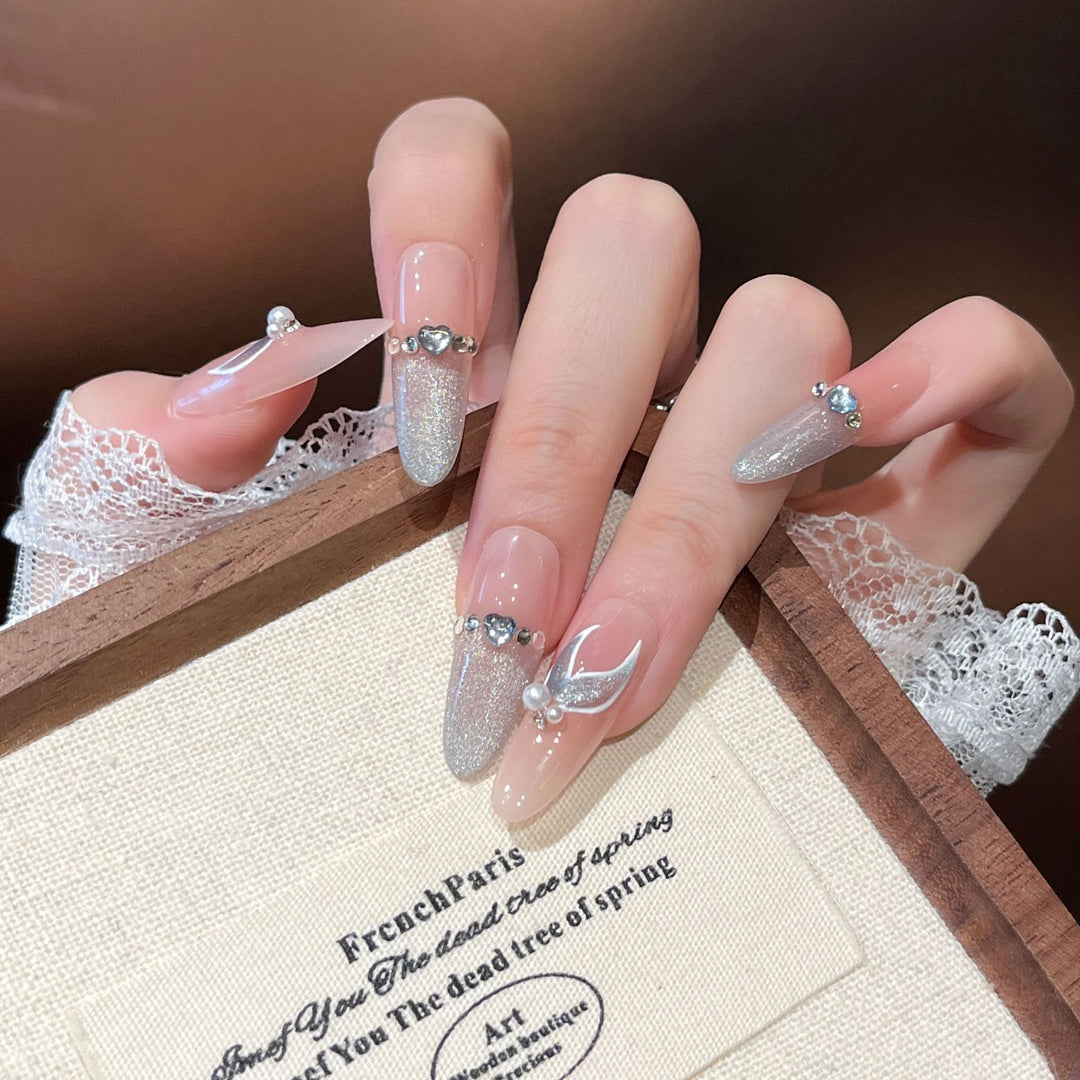 Crystal-Embellished Press-On Nail Extensions Bowlift