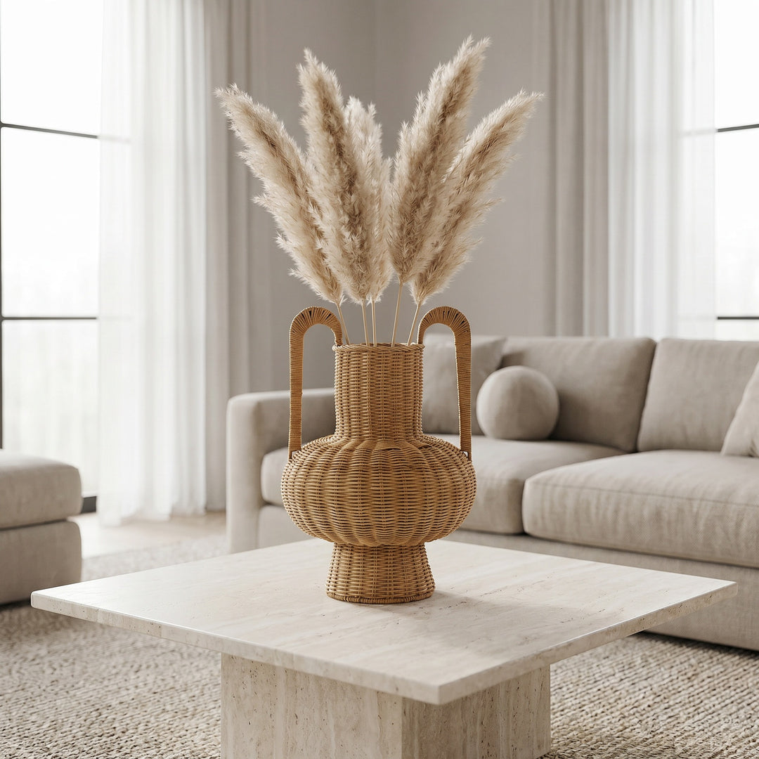 Handcrafted decorative vase with modern design Bowlift