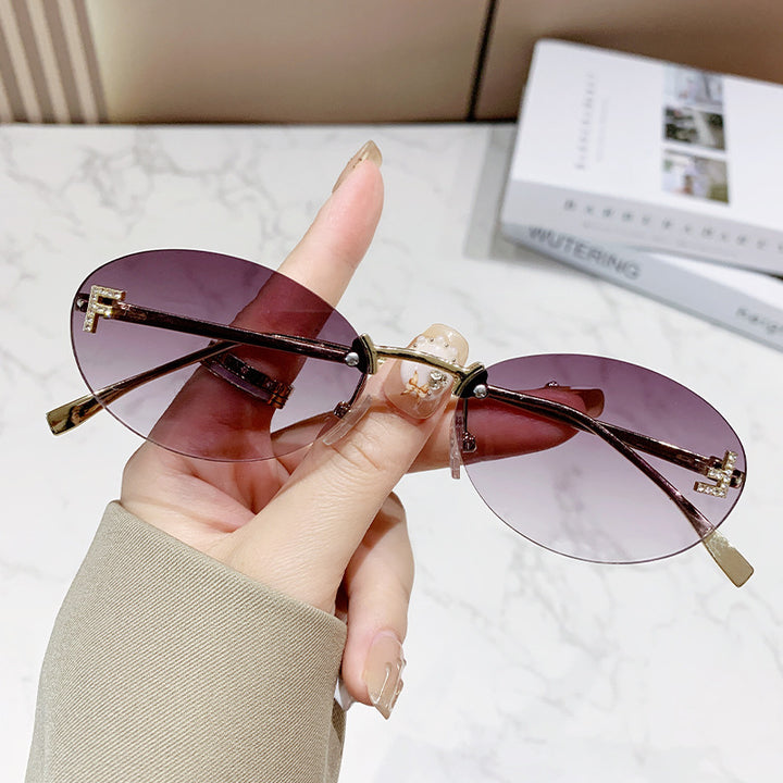Women's Fashion Sunglasses with Innovative Design and Comfortable Frame Bowlift