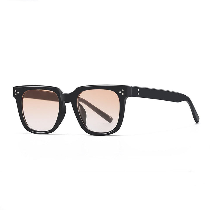 Ladies fashionable sunglasses with sturdy frame and UV protection Bowlift