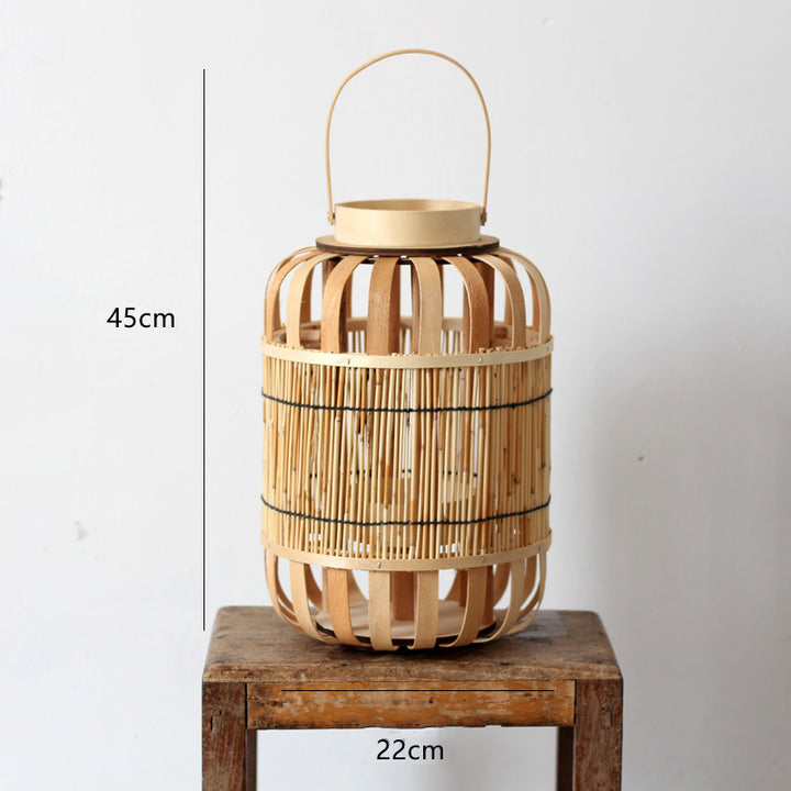 Handcrafted lantern made of bamboo and metal Bowlift