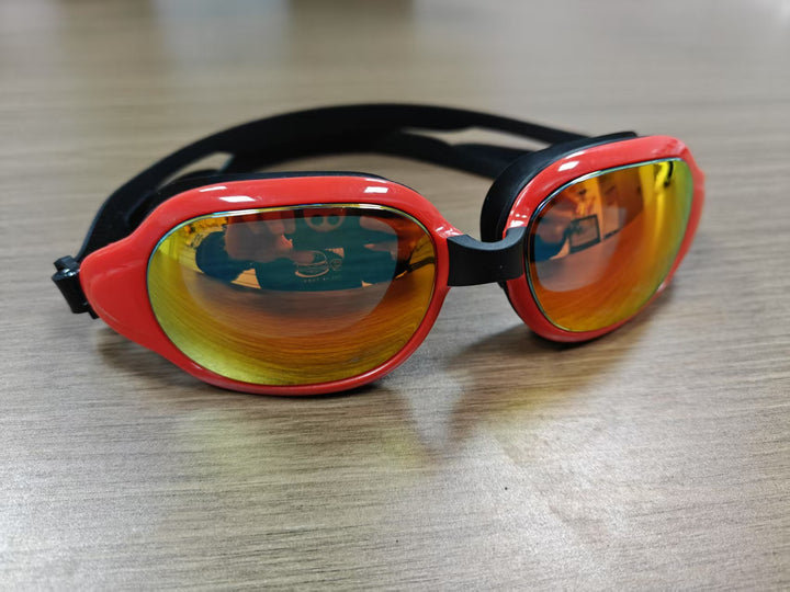 Swim goggles for clear vision and maximum comfort Bowlift