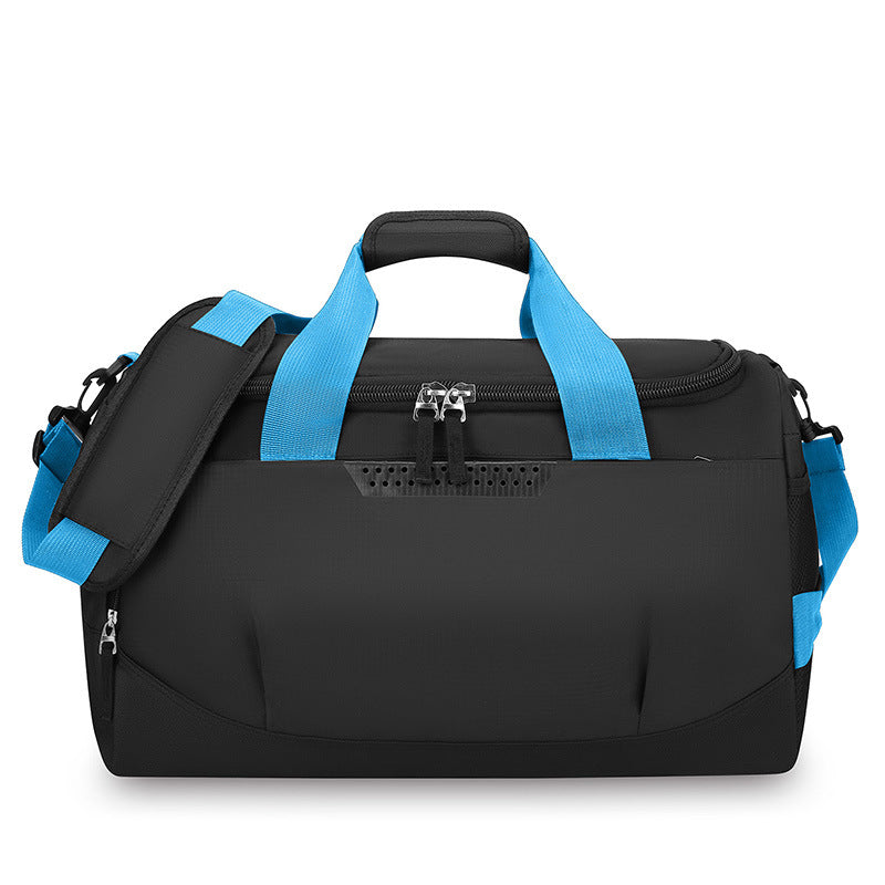 Sporty travel bag with ergonomic carrying system and innovative compartments Bowlift