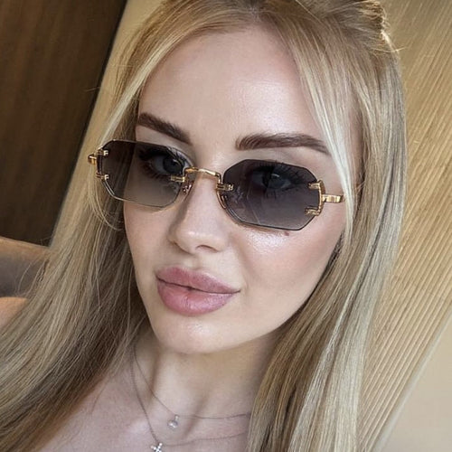Ladies geometric sunglasses with luxurious metal frame and protective UV filter Bowlift