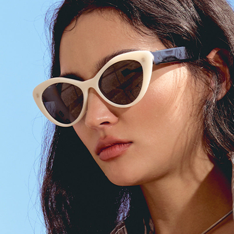 Women's Creative Cat-Eye Glasses Bowlift