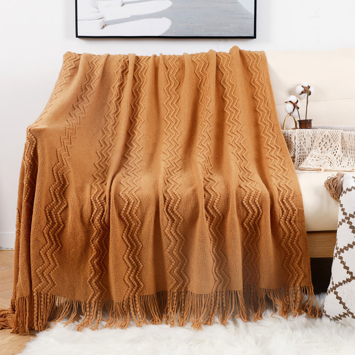Women Comfortable Knitted Blanket with Modern Zigzag Pattern Bowlift