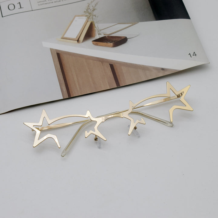 Artistic Star-Shaped Eyewear Bowlift