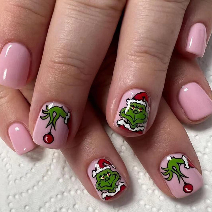 Artistic Winter-Themed Nail Art Bowlift