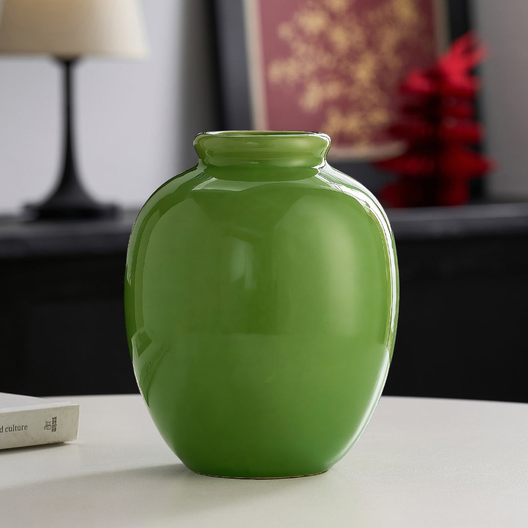 Elegant ceramic vase for stylish living spaces Bowlift