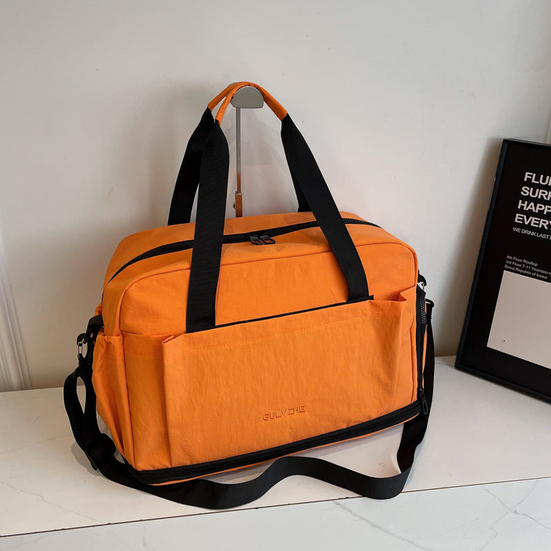 Practical Travel Bag With Versatile Compartment Configuration Bowlift