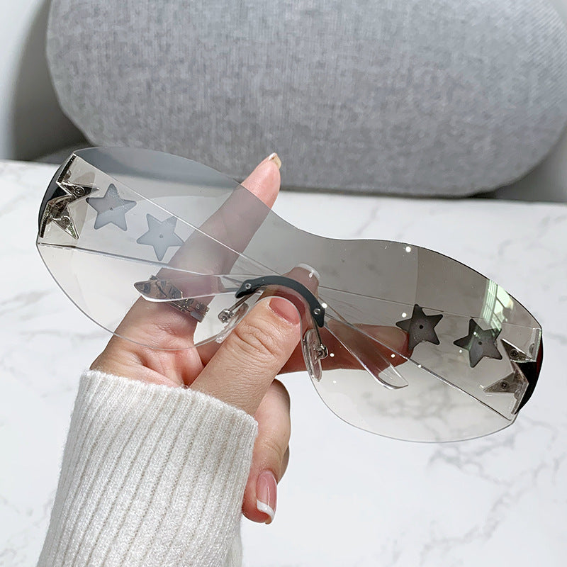 Ladies futuristic sunglasses with striking design and fashionable accents Bowlift