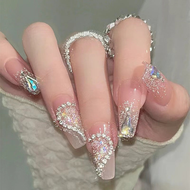 Glamorous artificial nails Bowlift