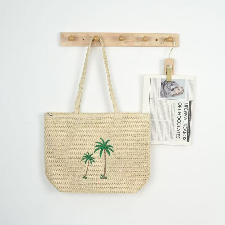 Beach bag with handcrafted palm pattern Bowlift