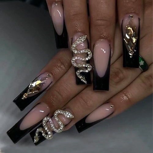 Artificial nails with Elegant Snake and Rhinestone Decorations Bowlift