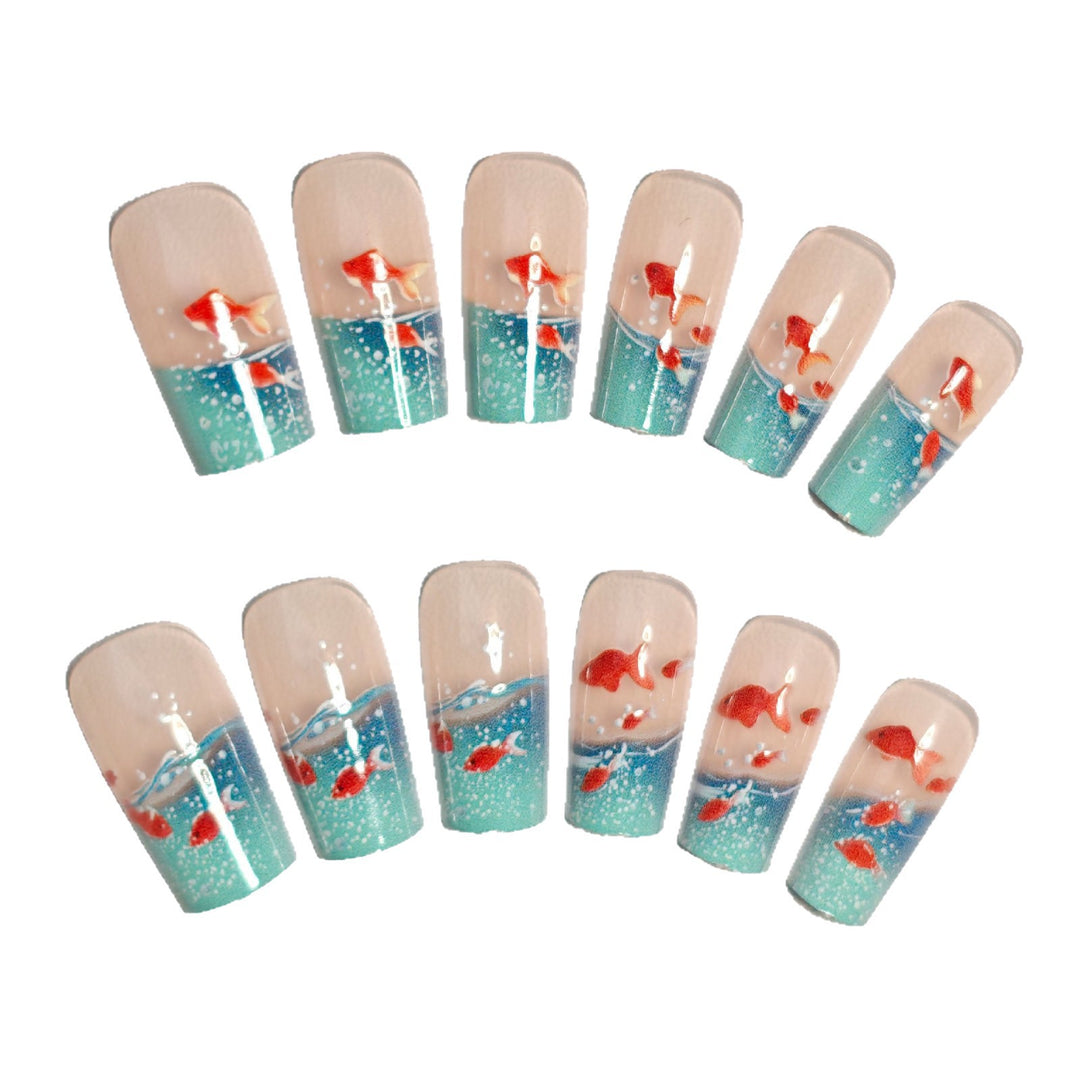 Artifical nails with maritime goldfish design Bowlift