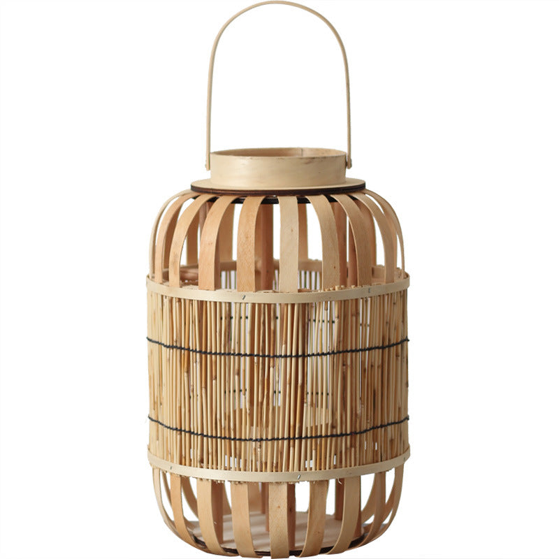 Handcrafted lantern made of bamboo and metal Bowlift