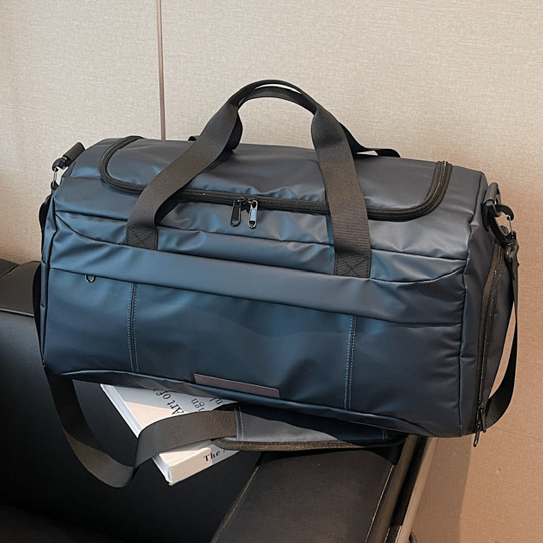 Sporty travel bag with insulated lining Bowlift