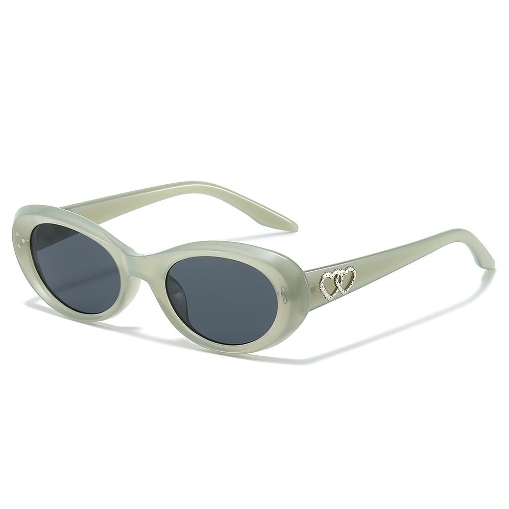 Fashionable Retro-Inspired Oval Sunglasses Bowlift