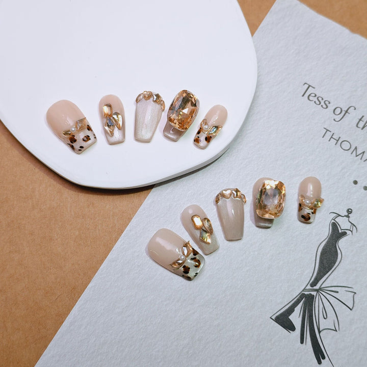Elegant French Tip Press-On Nails Bowlift
