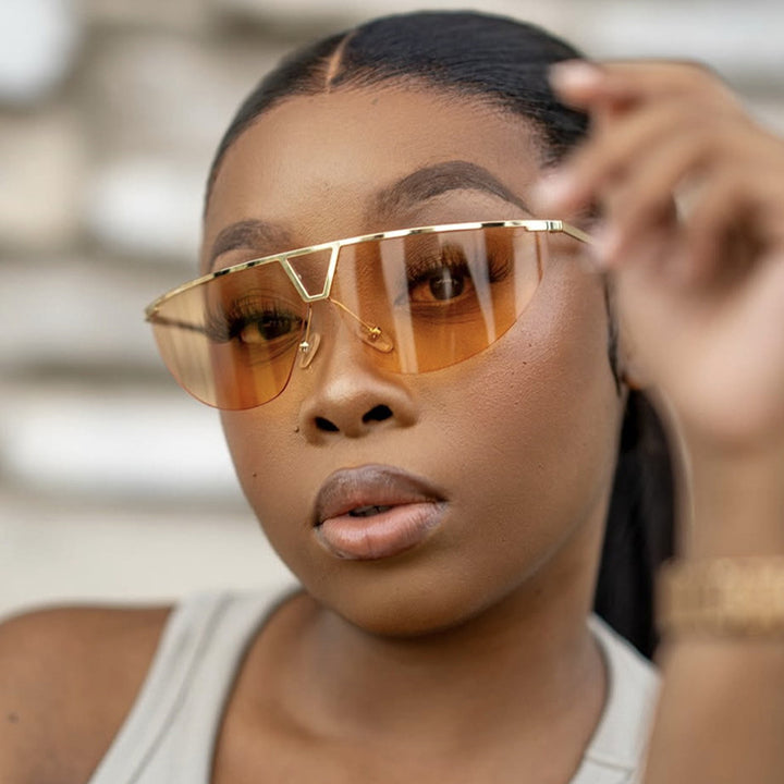 Women's futuristic sunglasses with protective metal frame Bowlift