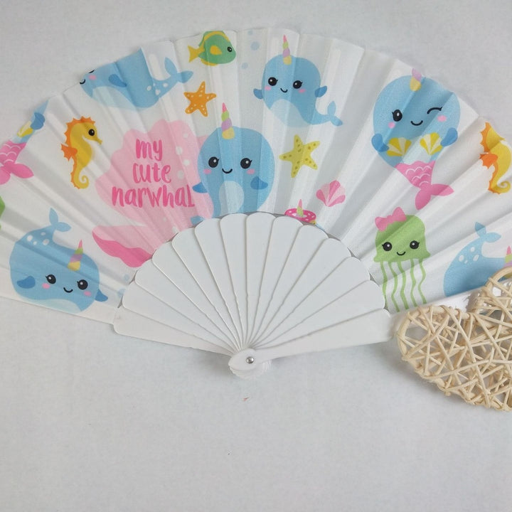 Ladies fan with shimmering scale patterns Bowlift