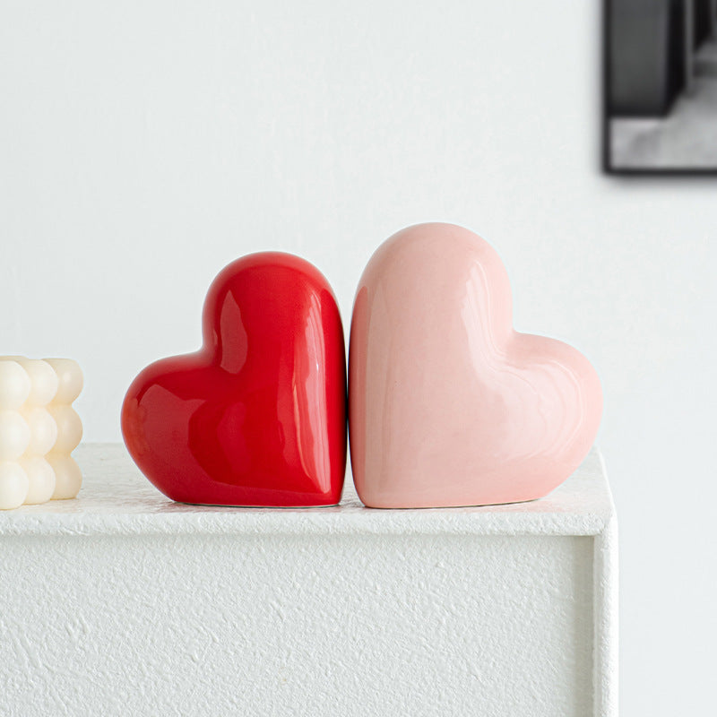Decorative Heart Sculpture Bowlift
