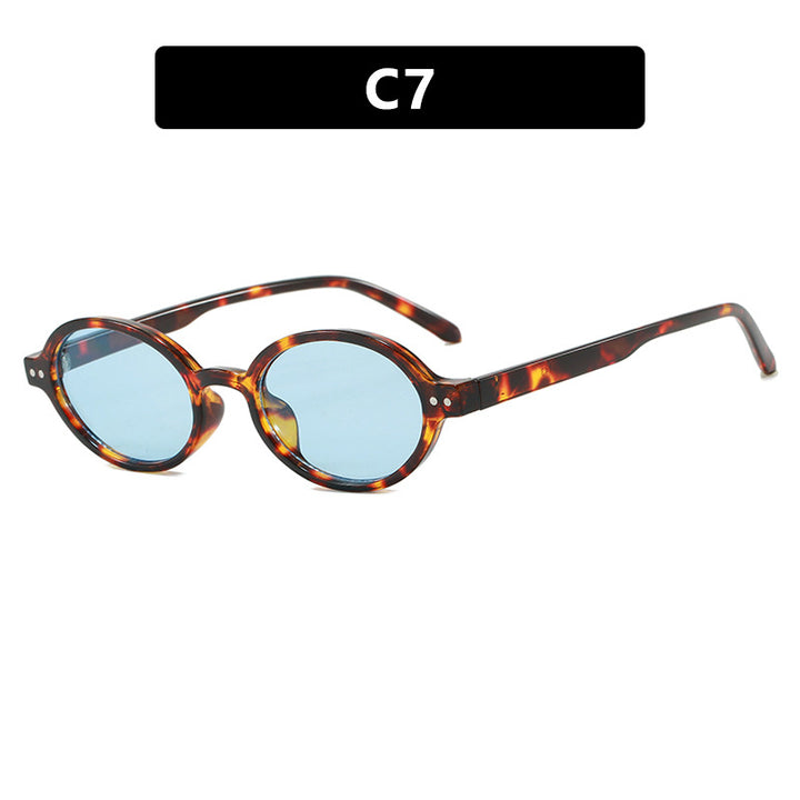 Ladies fashionable oval-shaped sunglasses with fancy frame Bowlift