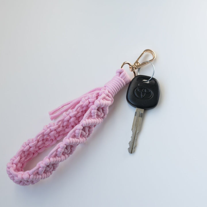 Macrame Keychain Holder Bowlift