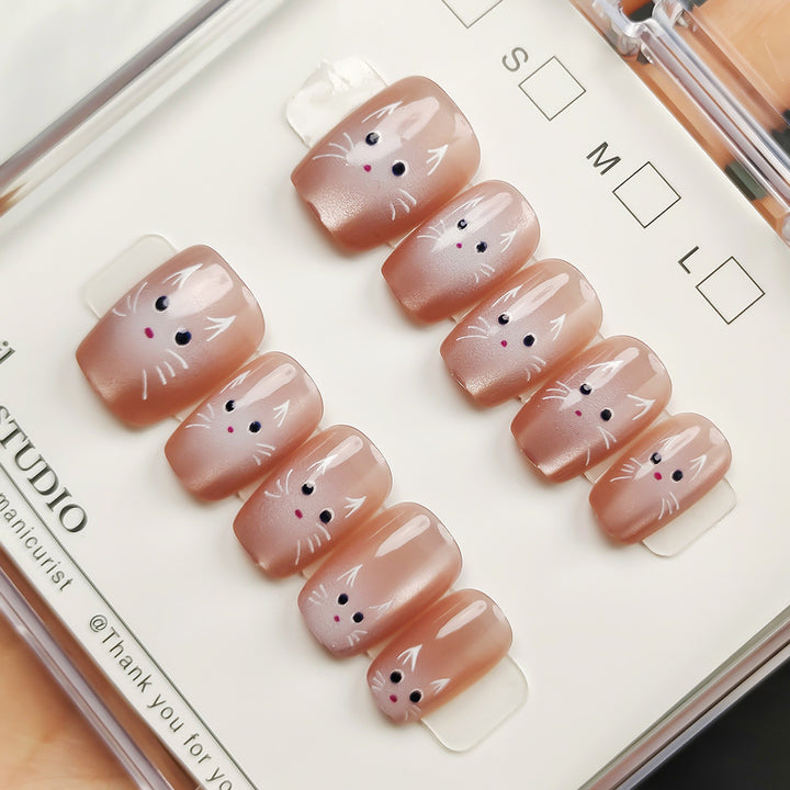 Elegant Artificial Nails In Modern Design Bowlift
