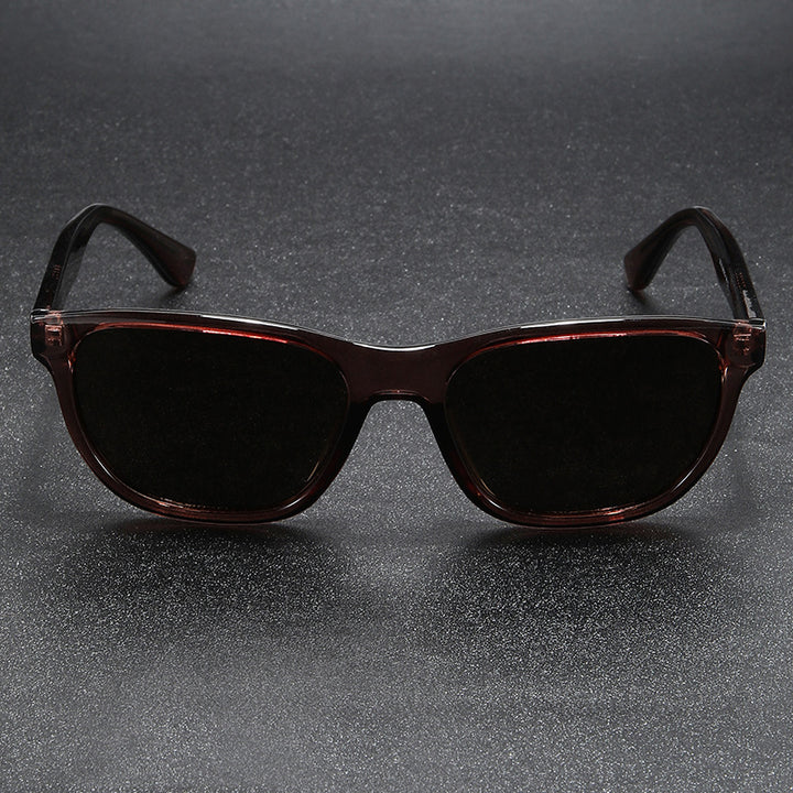 Women's sunglasses in modern retro design with high-quality UV protection Bowlift