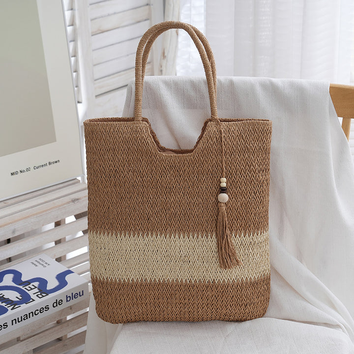 Stylish Handbag Made of Braided Material Bowlift