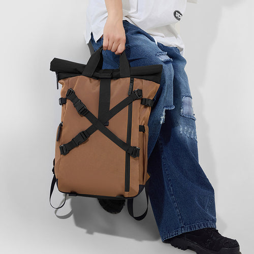 Backpack with roll closure and durable materials Bowlift