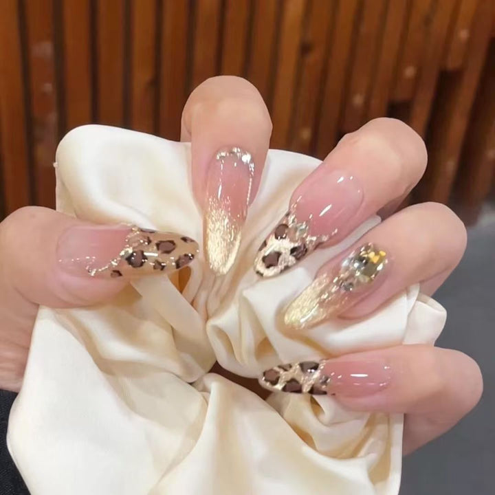 Glossy Press-On Nail Extensions Bowlift
