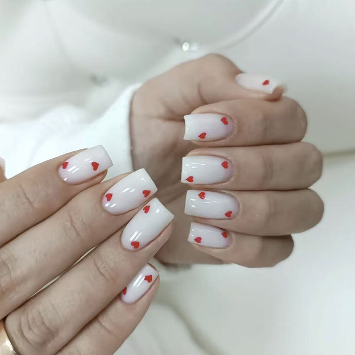 Heart-Designed Press-On Nails Bowlift